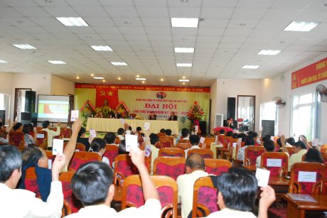 Biểu quyết thông qua các chỉ tiêu trong nhiệm kỳ 2020 - 2025