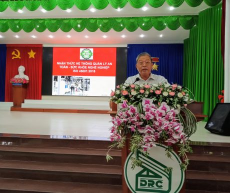 Ông Đỗ Hoàng Sơn – Phó Tổng Giám đốc Công ty phát biểu chỉ đạo lớp học